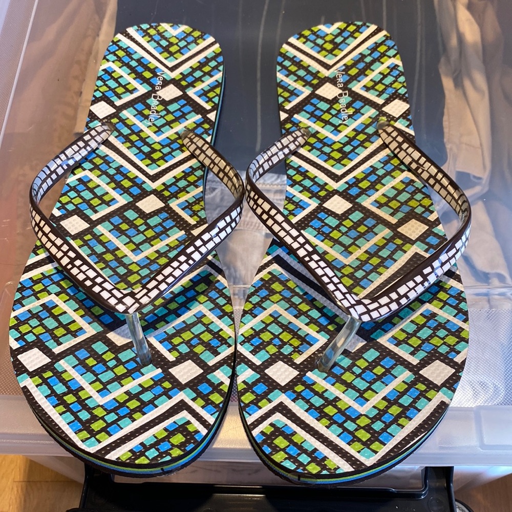 Vera Bradley flip flops